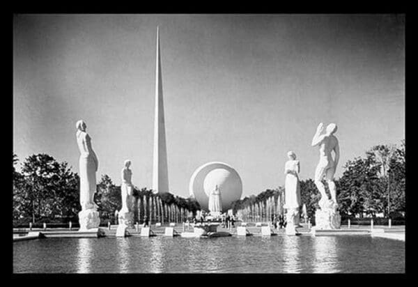 1940 New York World's Fair by S.H. Gottscho - Art Print