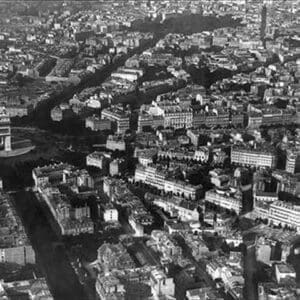 Arc de Triomphe as viewed from a balloon - Art Print