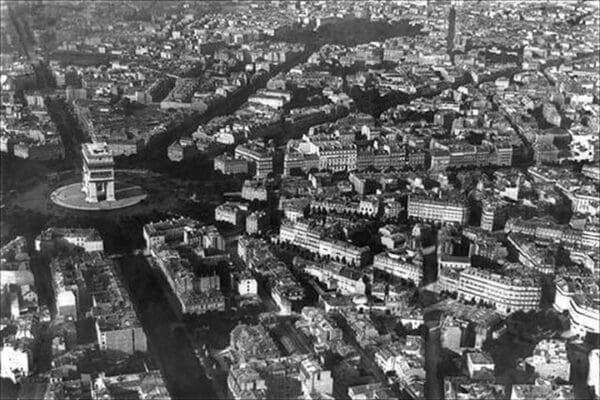 Arc de Triomphe as viewed from a balloon - Art Print