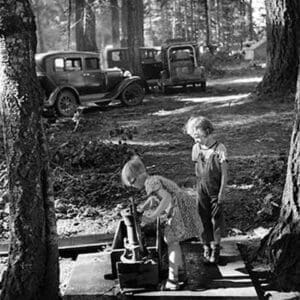 Bean Picker Children by Dorothea Lange - Art Print