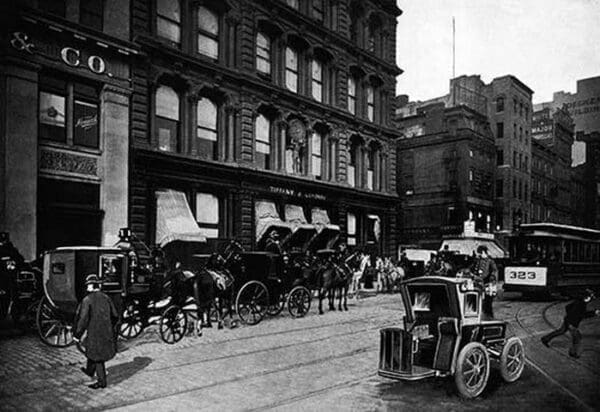 Cabs Outside of Tiffany & Co.