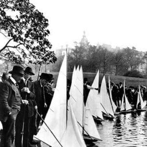 Central Park: Model Boat Yachtsmen - Art Print