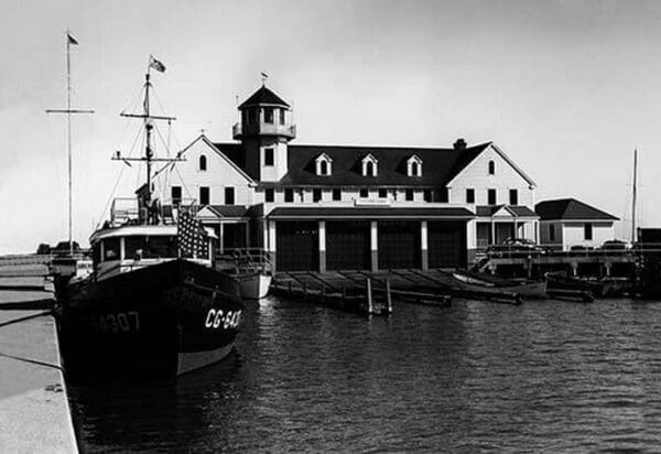 Chicago Lifeboat Station - Art Print