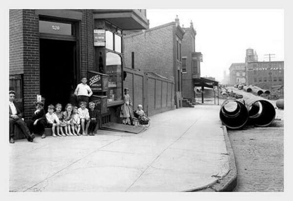 Children On Stoop