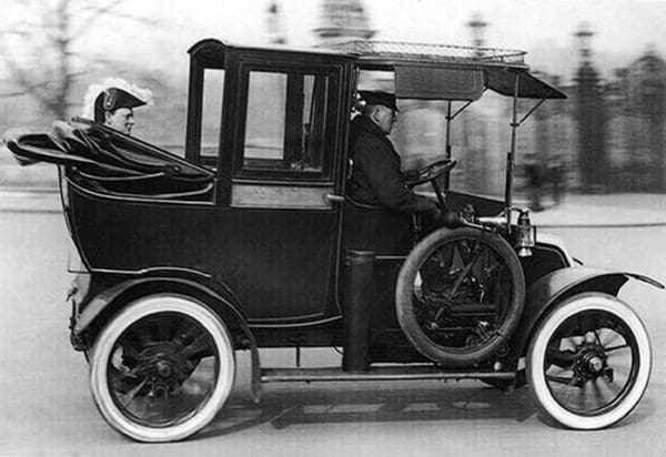 Churchill in Car