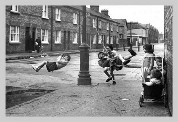 Dublin Children at Play - Art Print