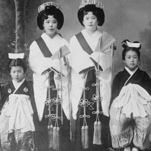 Japanese Mothers with Their Children wear traditional Kimono with Obi & hair combs - Art Print