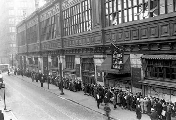 Line at Philadelphia's Reading Terminal Market - Art Print