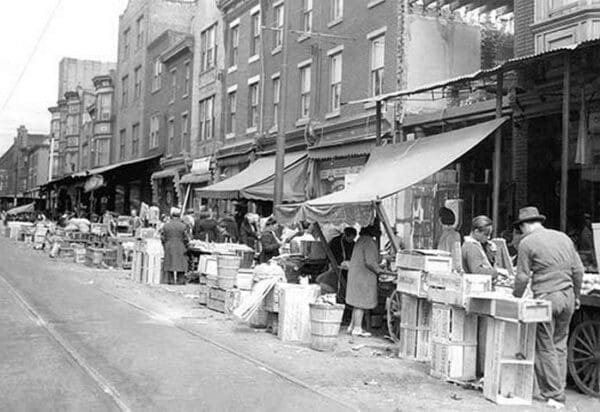 Philadelphia Street Market - Art Print