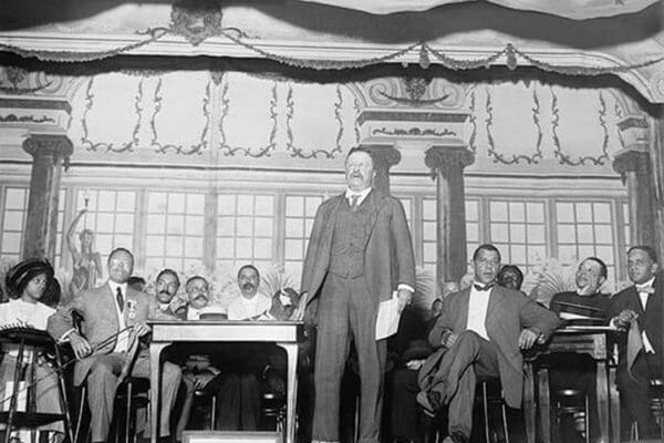 Roosevelt speaking at National Negro Business League - Art Print