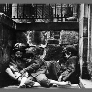 Street Kids Huddle Together on Mulberry Street - Art Print