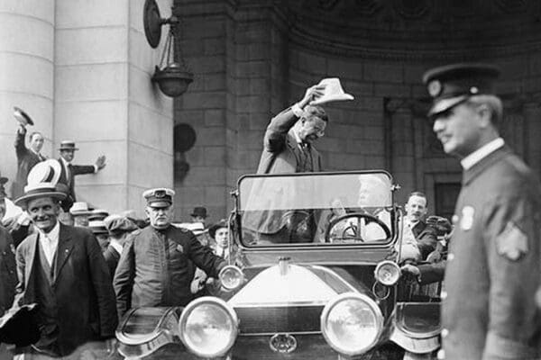 Teddy Roosevelt arriving by car at Union station